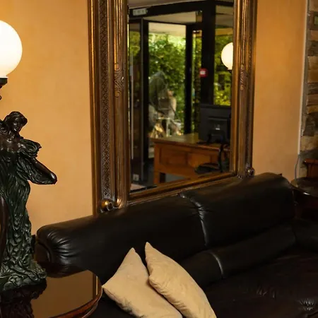 Anastazia Luxury & Hotel Athens