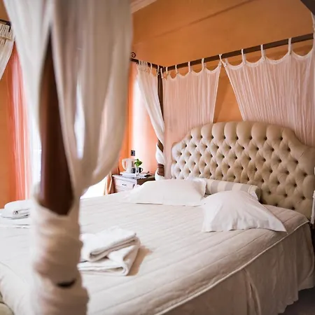 Anastazia Luxury & Athens